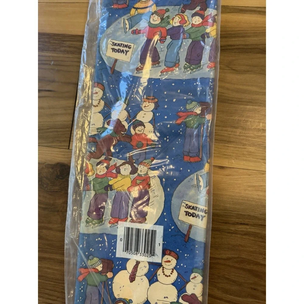 Vintage‎ Cleo Christmas Wrapping Paper Skating Snowman 50 Sq Ft Sealed USA
